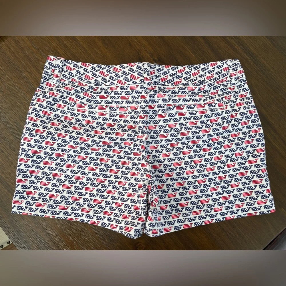 NWOT Vineyard Vines Red, Blue, and White Patterned Women's Shorts - Picture 3 of 5